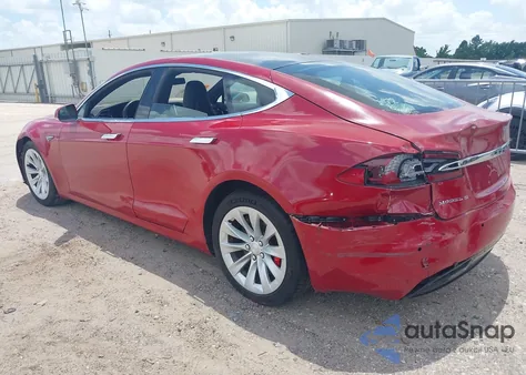 2016 Tesla Model S 90D/P100D/P85D/P90D z USA, uszkodzony, nr VIN 5YJSA1E45GF157302